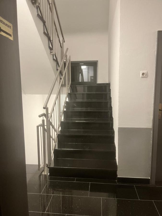 ליבק Akropolis Hotel מראה חיצוני תמונה
